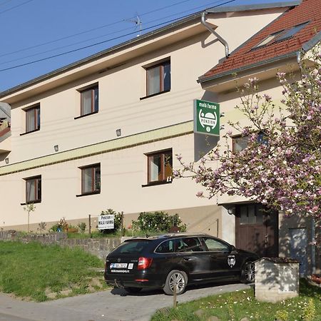 PENZION Malá farma Nemojany Exterior foto